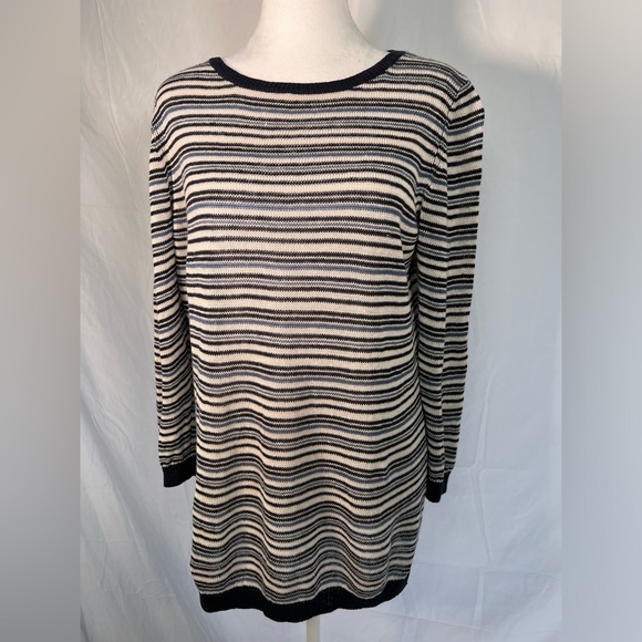 Talbots sweater - Picture 2 of 8